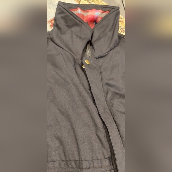 Men's Black Vest with Red Plaid Lining - Picture 3 of 9